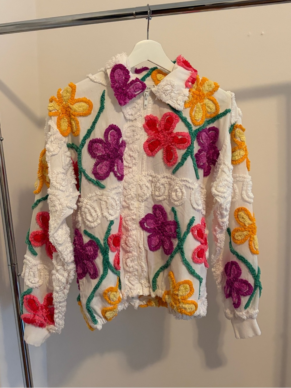 Vintage Damze Floral Embroidered White Jacket